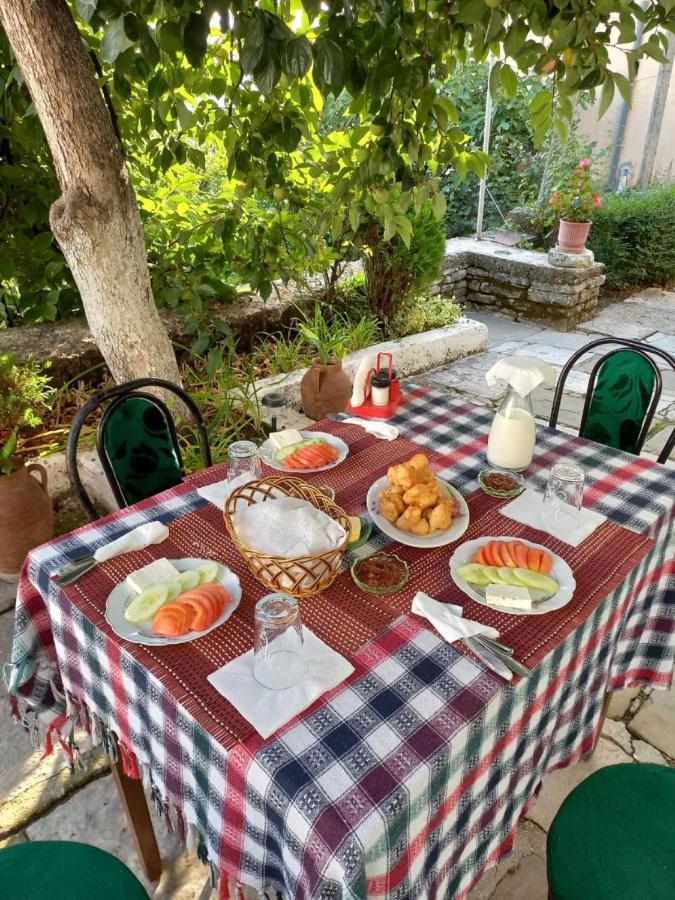 MiziriGuestHouse Gjirokastër Extérieur photo