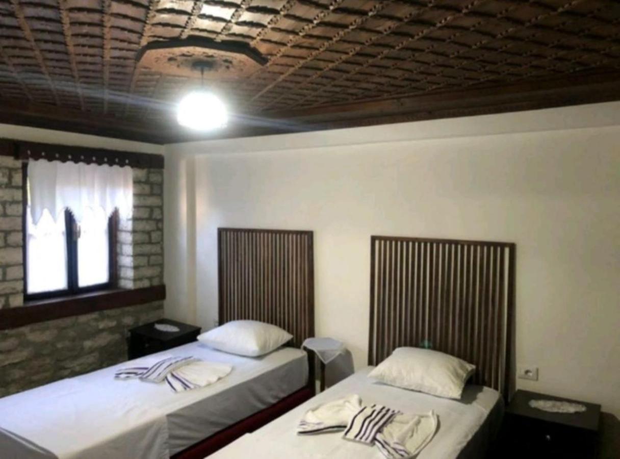 MiziriGuestHouse Gjirokastër Extérieur photo