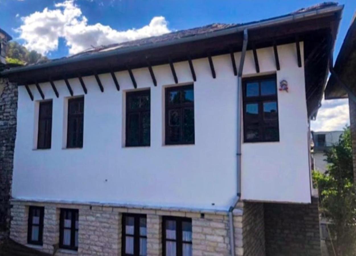 MiziriGuestHouse Gjirokastër Extérieur photo